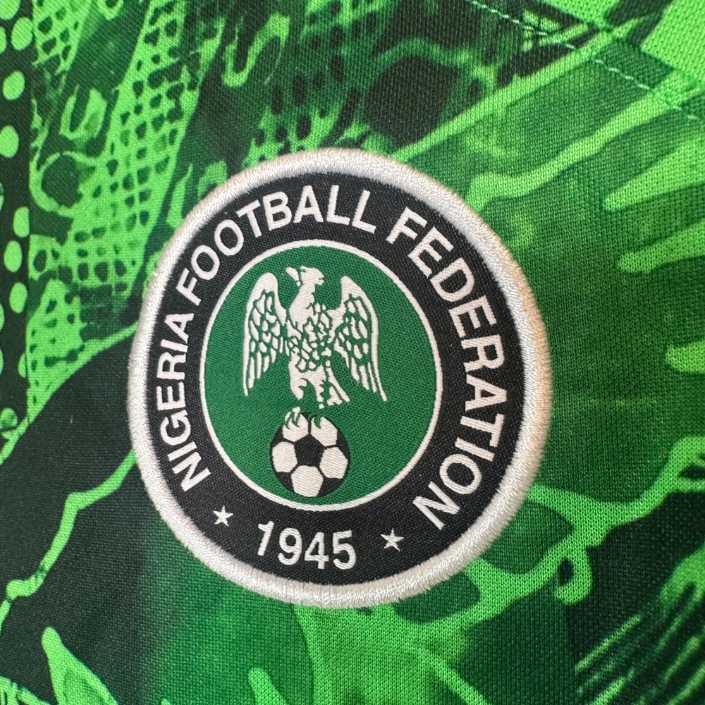 Nike Womens Nigeria Soccer Jersey S Green Graphic Print Dri-FIT Slim Fit DN0702 - Picture 2 of 11